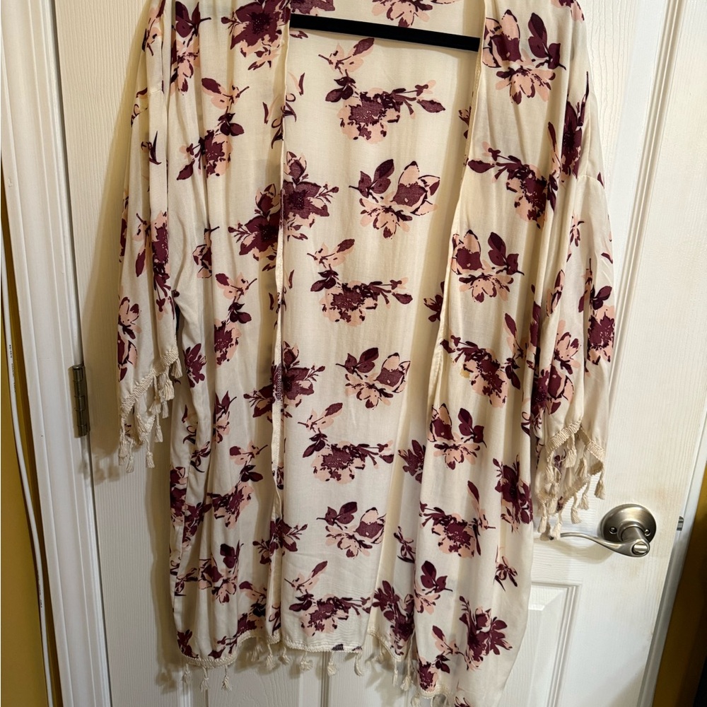 David and Young Cream Kimono with Pink and Maroon Floral Design